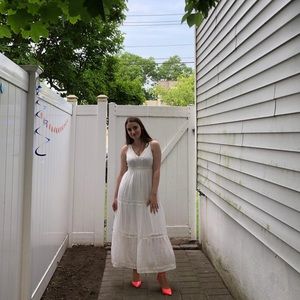 Kings Road/ White dress